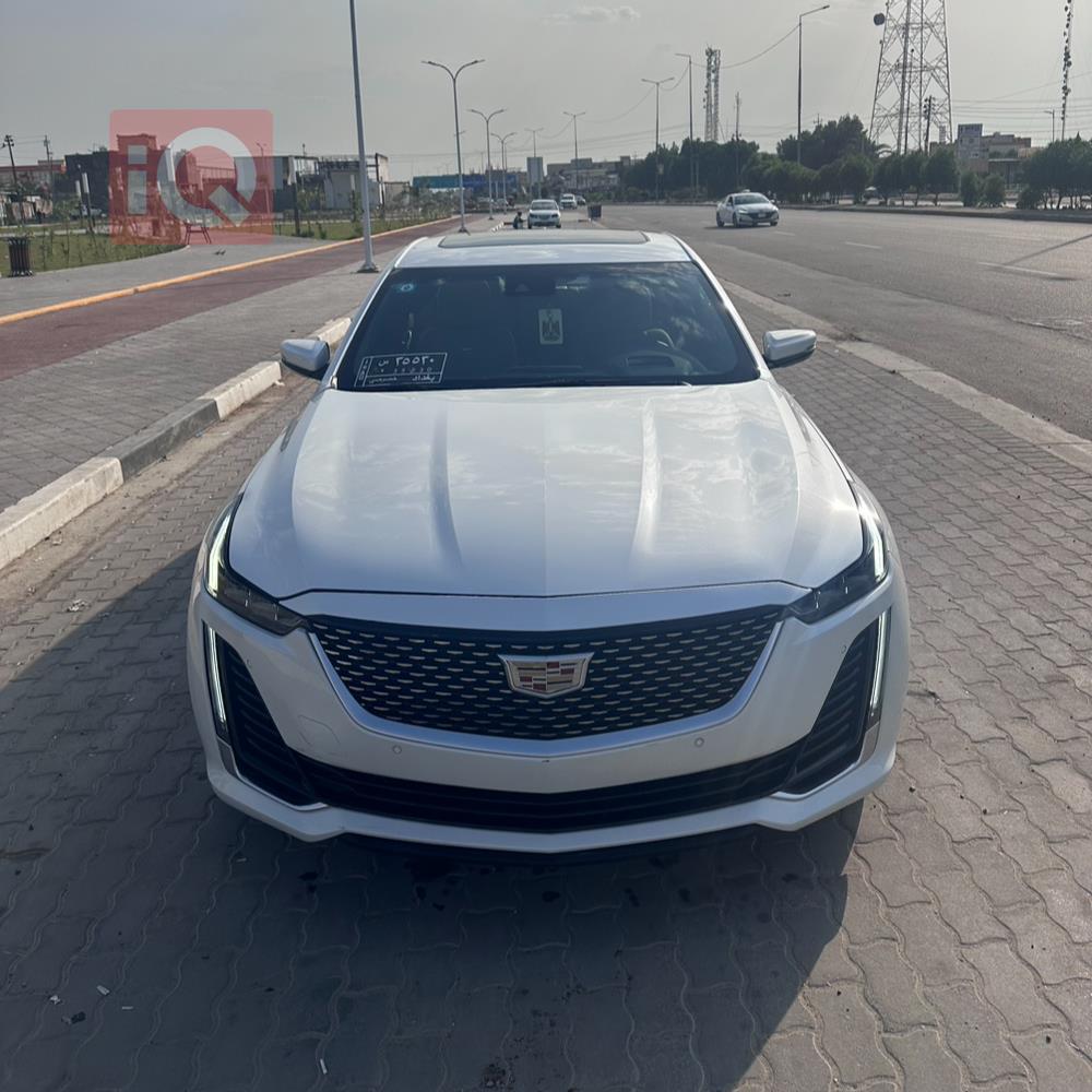 کادیلاک CT5